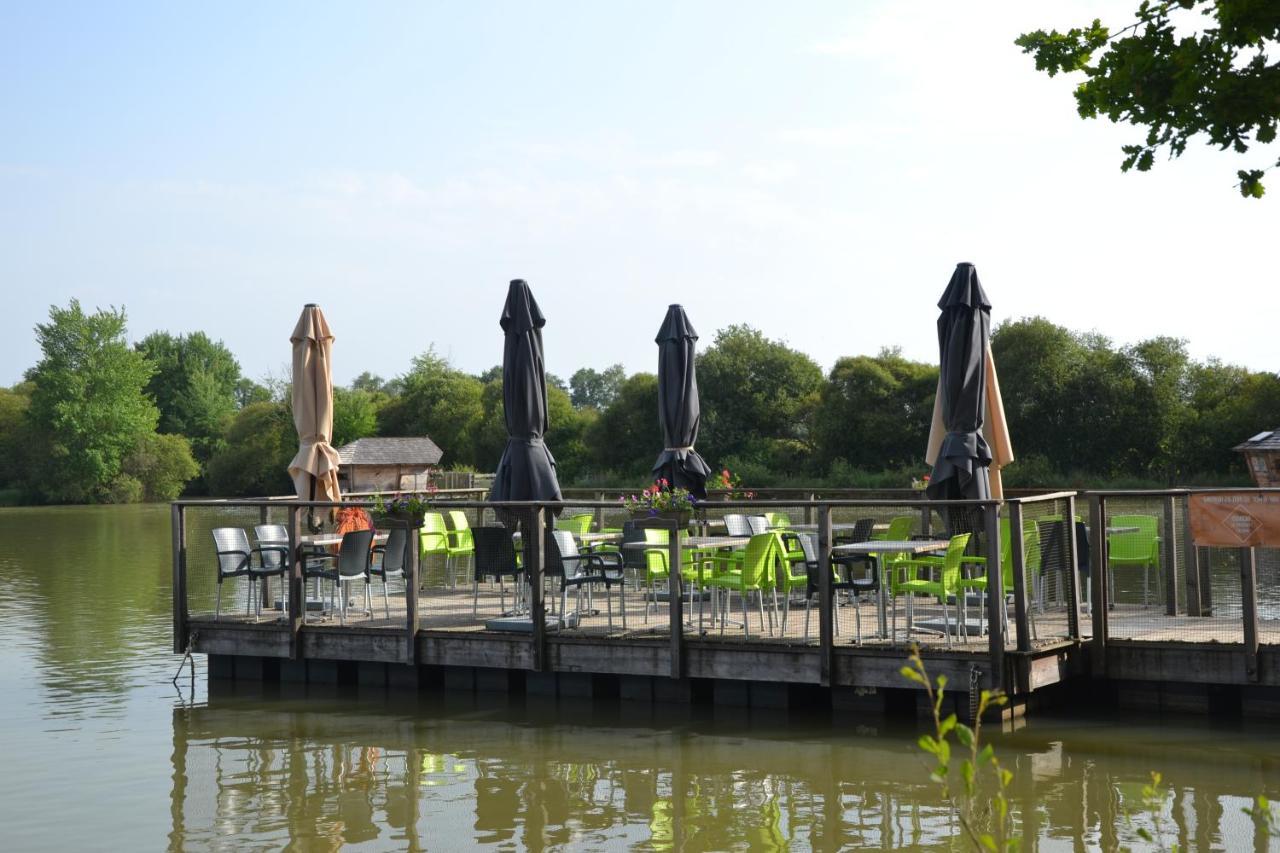 Village Flottant De Pressac Exterior foto